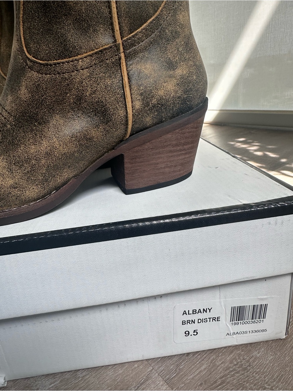 Albany Brown Distressed Steve Madden Boots - Picture 10 of 15